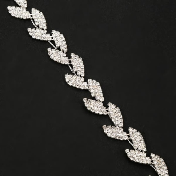 Rhinestone Ribbon Roll Material av hög kvalitet 1,5 cm/0,6 tum Säker och hållbar 75 g/2,6 oz Ribbon Skor och hattar