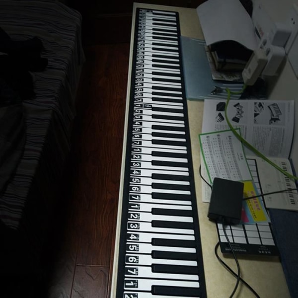 Bärbar elektronisk klaviatur med 88 tangenter Rullpiano inbyggt i 1100mAh Li på batteri