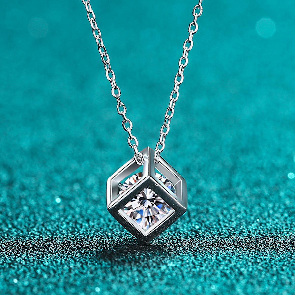 Moissanite hänge halsband 1 karat S925 Silver D
