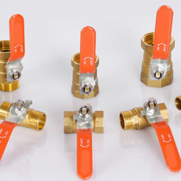 Multifunktionelle 3/4 tommer BSP DN20 messing runde ventiler praktiske til vandsystemer med han- og hungevinddesign 6 points inside and outside