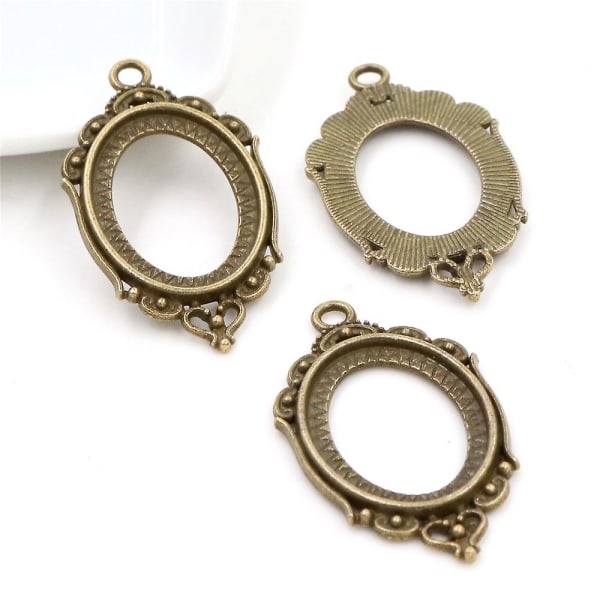 10 st 6 färger urholkning Cameo Base Inställning hängande halsband