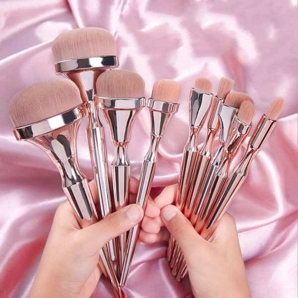 【DT】Oval Makeupborstar, 9-pack Foundation Cushion Concealer Rouge Ögonskuggsborstset