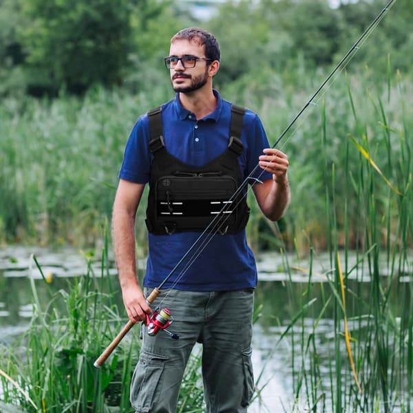 Løbe-/cykelvest/-brysttaske, frontlomme til telefon, 26×21×3cm, sort.