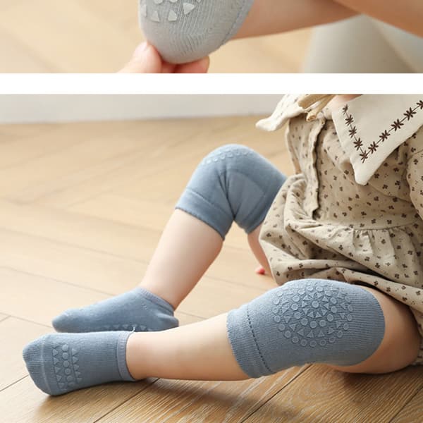 Baby Kravle Knæbeskyttelse Strømper Sæt Bløde Anti-Slip Knæpuder Lysegrå Blå M 1 til 3 år