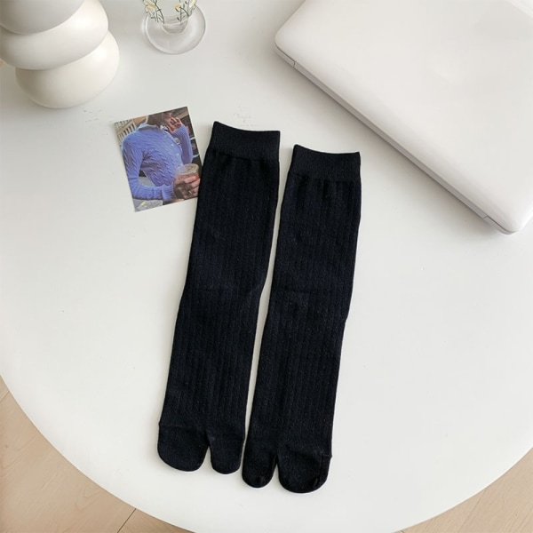 To tå midtlengde sokker JK sokker SVART Black