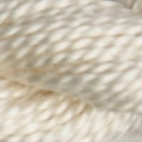 Fil DMC Coton Perlé Médium N5 Col. 712 Färg nummer 712