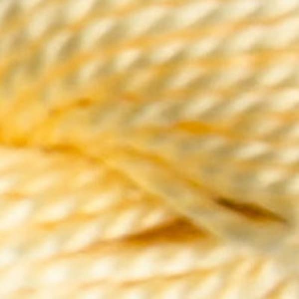 DMC - Fil DMC Coton Perlé Medium N5 Col. 745 beige