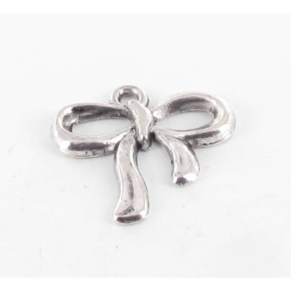 Metallhängsmycke Knut 19mm Silverfärgad Silver