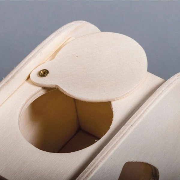 Whale trä spargris att anpassa Beige