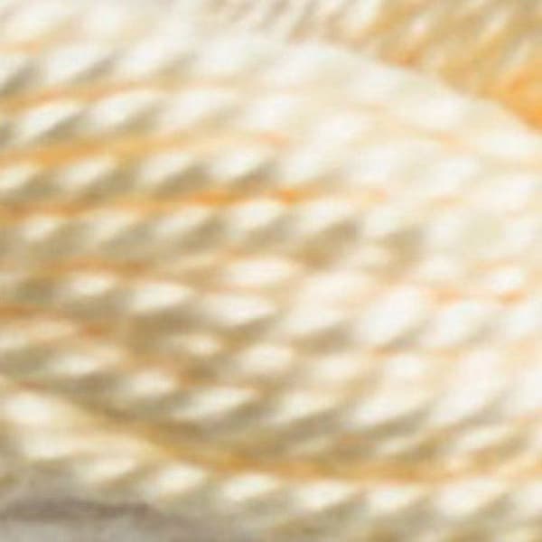 DMC - Fil DMC Coton Perlé Médium N5 Färg. 3823 3823