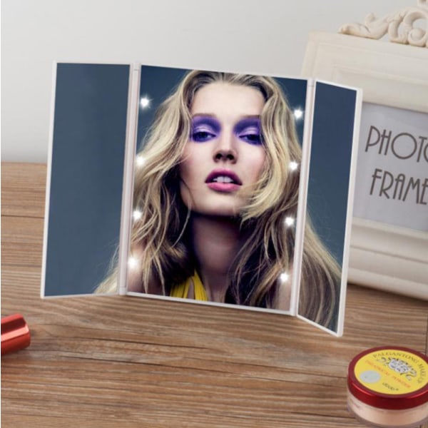 Tri Fold 8 LED Travel Mirror Kosmetisk Makeup Vikbar kompakt ficka med stativ White