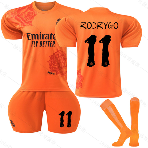 Xbi- 2425 Real Madrid Orange Commemorative Edition Fotbollströja 11 RODRYGO 26