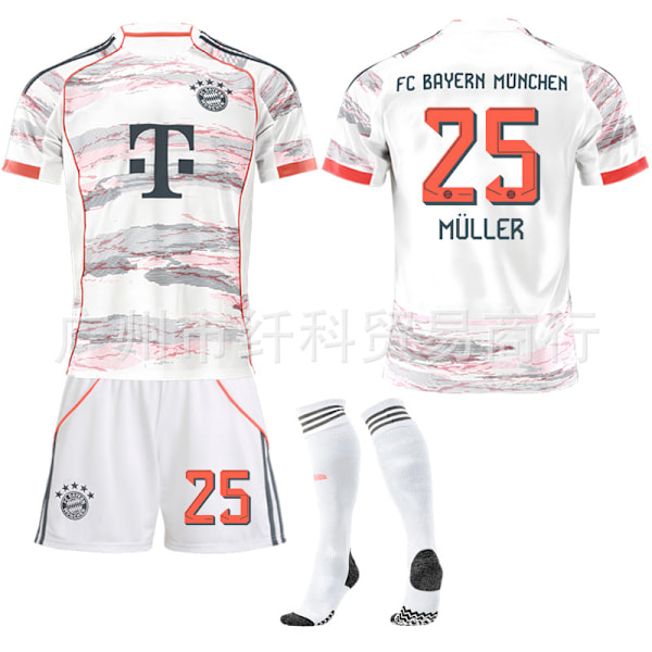 Xbi- Bayern borta nr 25 Müller tog farväl av jubileumssetet med fotbollströja 25 MULLER #20