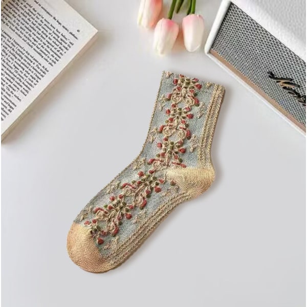 Mub- 5 pairs Retro tredimensionella präglade strumpor höst- och vinterstil medelhöga strumpor söta blommiga damstrumpor