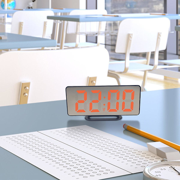 Ny Creative Mobiltelefon Laddningsspegel Elektronisk Sleepy Alarm Clock Led Display Hotellklocka E