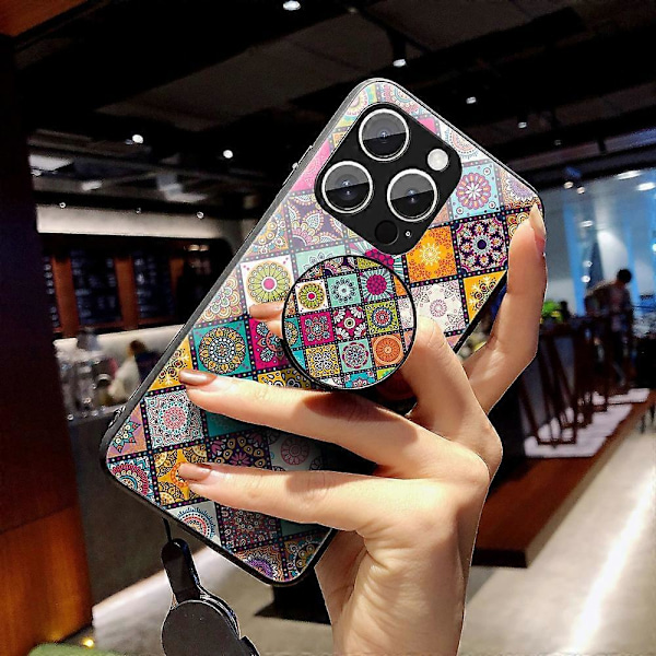 iPhone 16 Pro -kotelo, jalusta, etninen kuvio, karkaistu lasinen puhelinkuori hihnalla Multicolor Checkered Pattern