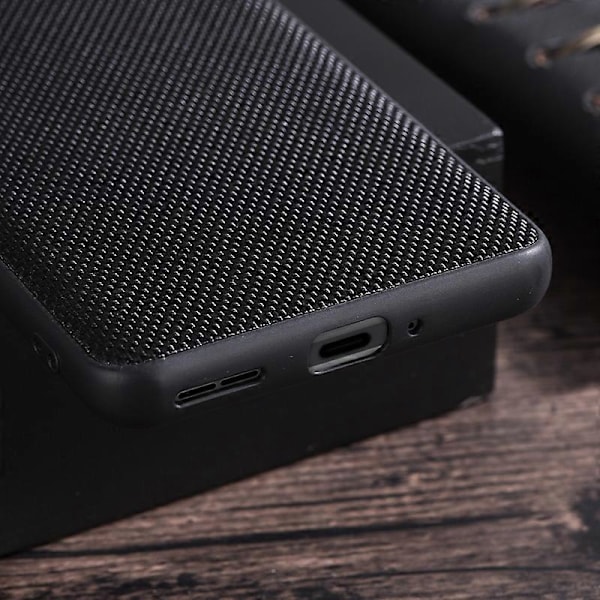 For OnePlus 11 5G Nylonbelagt TPU Telefondeksel Vevd Tekstur Sklisikkert Anti-ripe Beskyttelsesdeksel Multicolor Style D