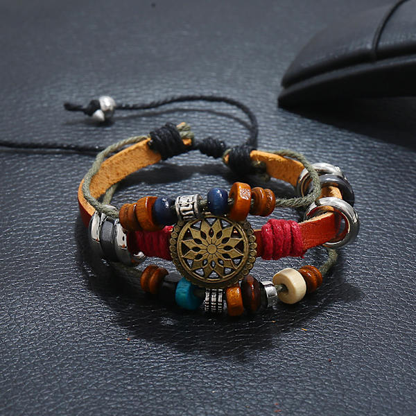 Retro personlighet kuskinn armbånd mote perlebesatt lærarmbånd med utsøkt gaveeske BX016 Brown