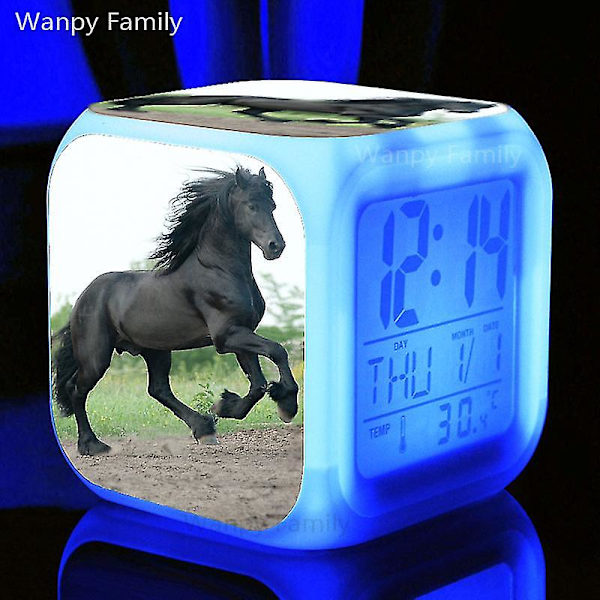 Running Horse Väckarklocka 7 Färg Glödande Led Digital Väckarklocka Barnleksaker Multifunktion Lysande Färgbyte Klockor Reloj MULTI