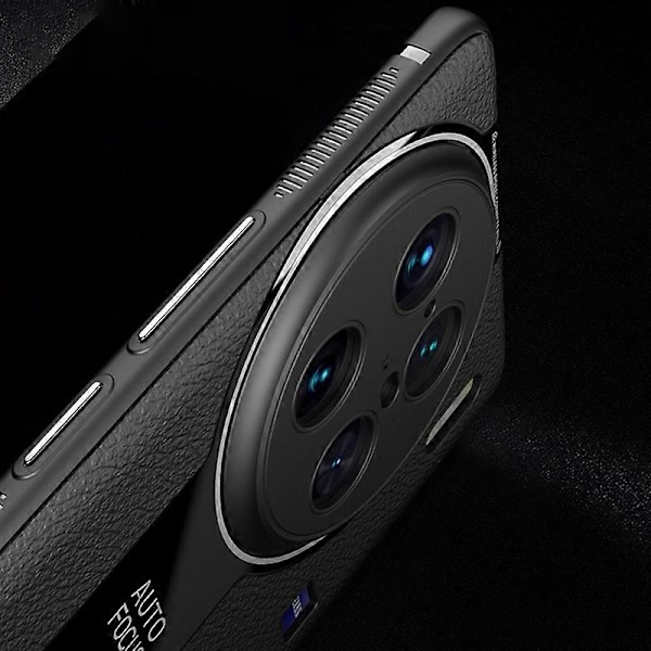 Q.COO Mobilskal för vivo X90 Pro 5G Läderbelagd TPU+Akrylskal med Halkskyddsränder Multicolor Red