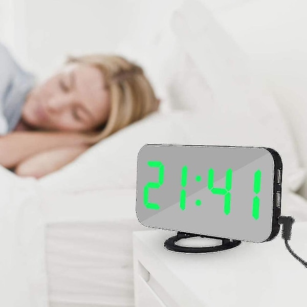 Digitalt Vækkeur, Stort LED-display med Dobbelt USB-opladerporte Green light