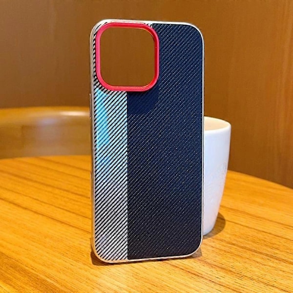 Skal för iPhone 15 Kamerastil Kolfibertextur Läder+PC Telefonskydd