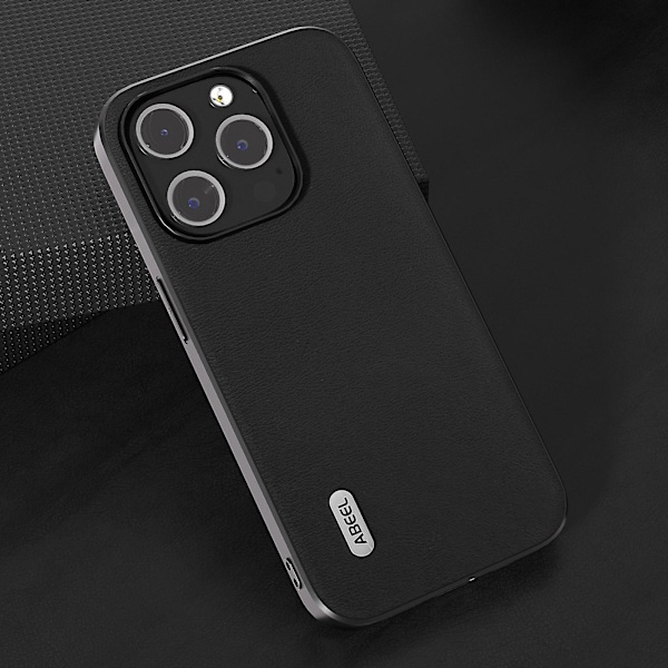 IPhone 15 Pro naarmuuntumaton puhelinkotelo, teksturoidulla PU-nahalla + TPU-puhelinkuori Black