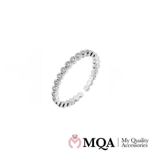 Ring, silverfärgade med glasstenar