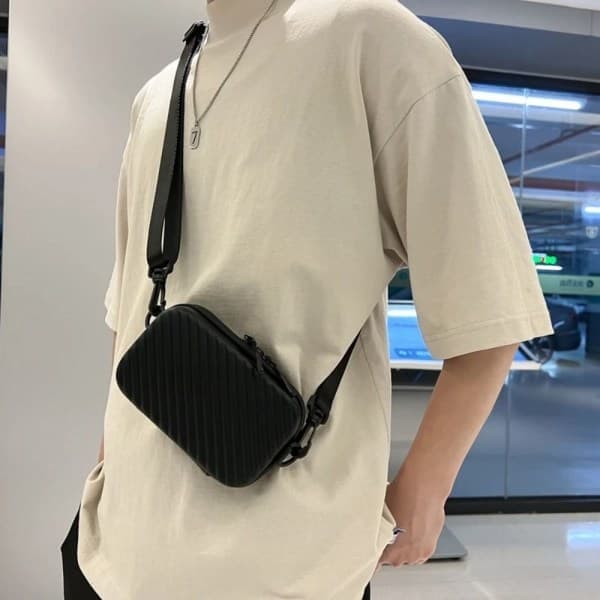 Axelväska med diagonala ränder, herr, SVART svart