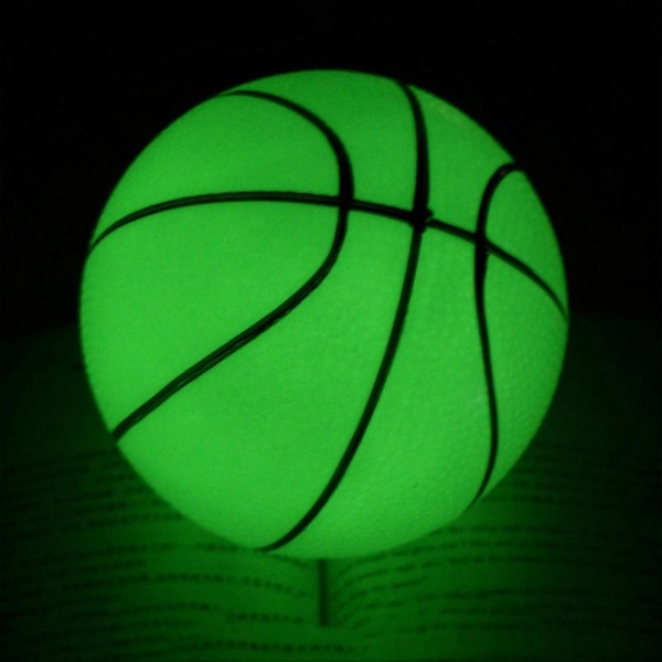 Lysande Basketboll Hög Elasticitet Batterifri PVC Hög Ljusstyrka Holografisk Basketboll för Barn