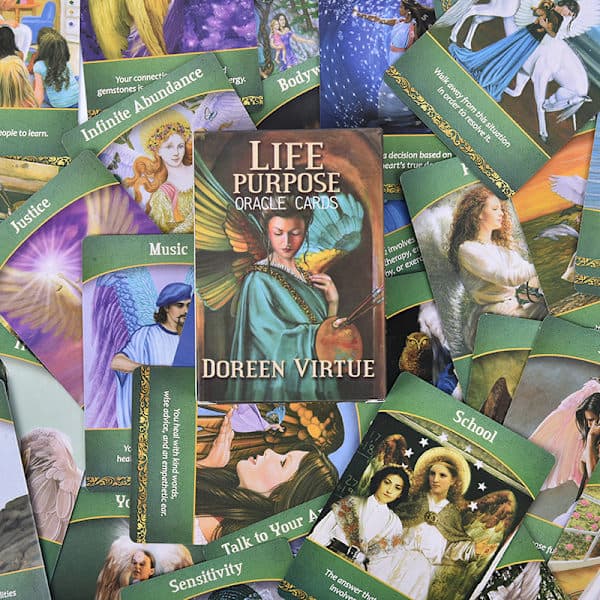 Tarot-korttipelit lautapelit oraakkelikortit elämäntehtävään