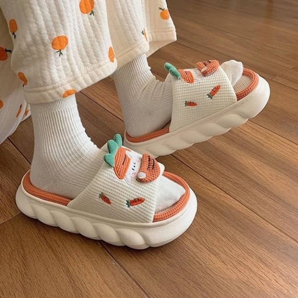 Myke bomullsslippers for kvinner Tegneserie Tykk såle Frosk trykk Sliders Vinter Dyreslippers Hjem Lin Slides