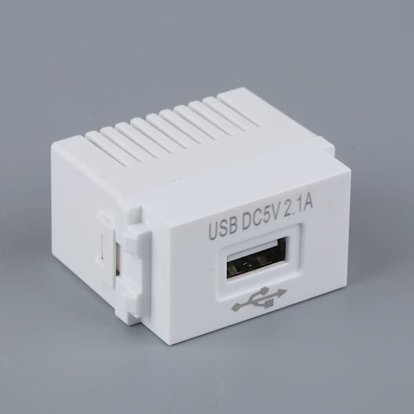 USB-strøm 220V 5V Transformator 2.1A USB-ladekontakt S Hvit