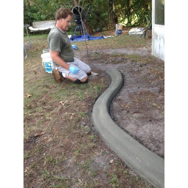 Egendefinert kantbetongkanting landskapsarbeid DIY Den originale Curb It Yourself
