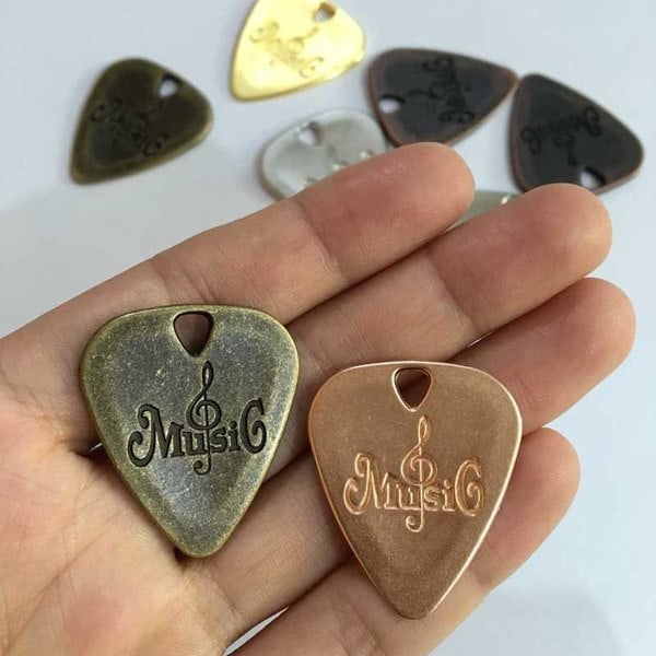 Kitaran plektrat, 5 kpl 5 väriä kestävä metalli sähköakustinen basso plectrum