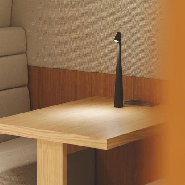 Elegant slank konisk bordlampe, bærbar og dimbar LED-skulpturlys Dek Kaffe Coffee