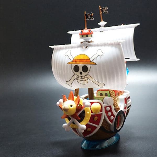 One Piece THOUSAND SUNS Piratskeppsmodell leksak monterad samling 1 one size