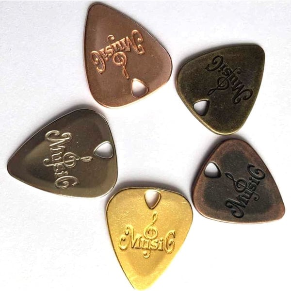 Kitaran plektrat, 5 kpl 5 väriä kestävä metalli sähköakustinen basso plectrum