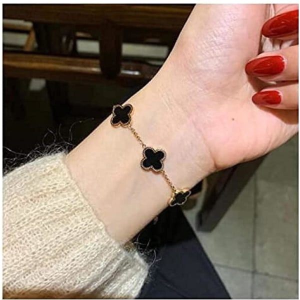 Firkløver Armbånd, Dame Titanium Stålarmbånd, Enkelt Design Stil, Lykkesymbol, Smykker Egnet til Piger og Damer