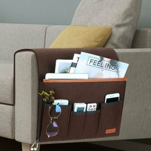 Sohvan käsinojan organizer, nojatuolin säilytyslaukku 5 taskulla, kaukosäätimen cover , iPad, aikakauslehti, lasit (ruskeat)