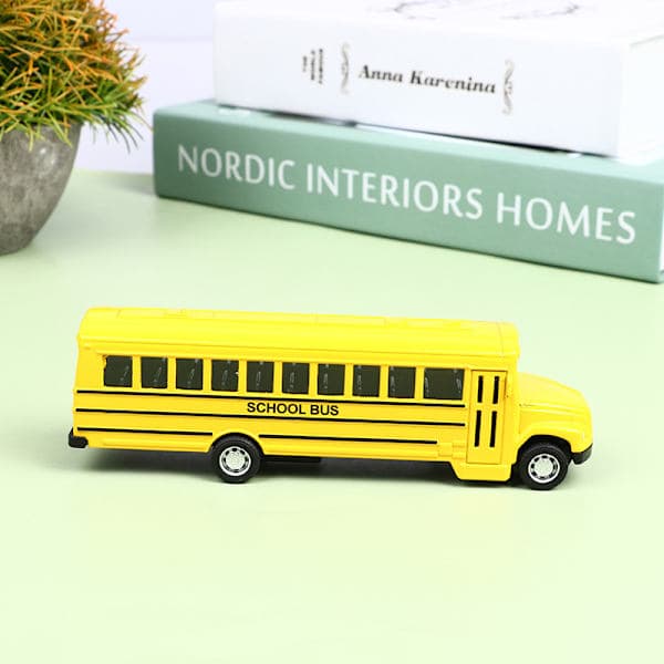 Skolbussmodellbil i legering, tröghetsdriven, drag-tillbaka-leksak, gul, en storlek