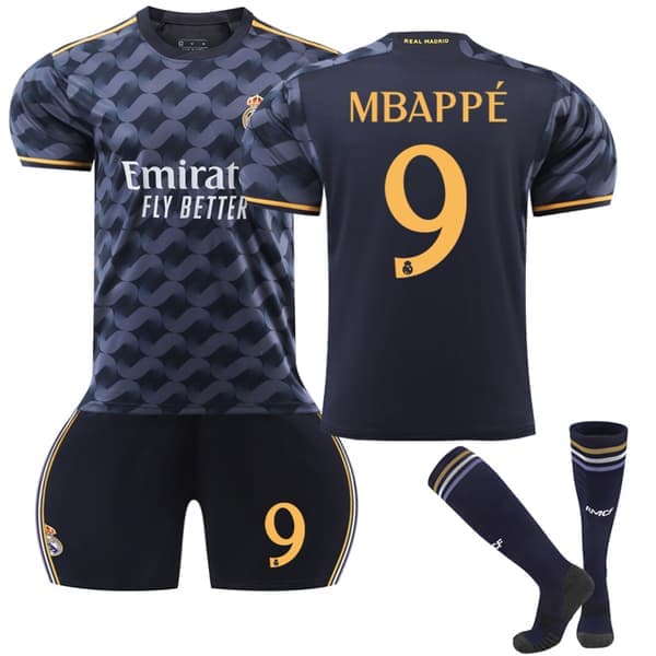 23-24 Real Madrid bortedraktsett med sokker nr. 9 Mbappé 16