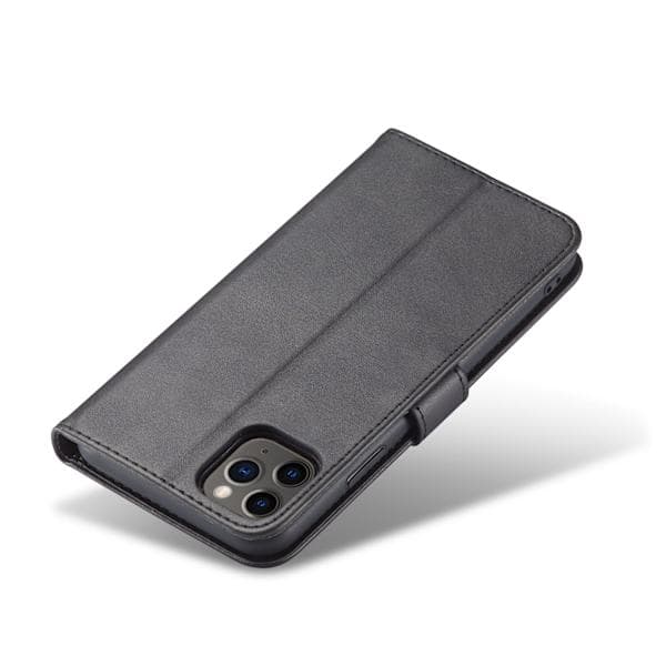 INF iPhone 11 -kotelo korttipaikalla, musta