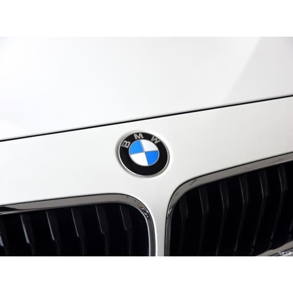 BM-W Emblem Bonnet -logo TOP1 Thunder black and white 68MM wheel cover