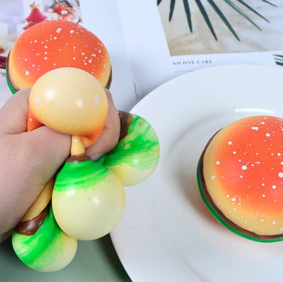 Hamburger Squishy Leksaker, Långsamt Stigande Kläm Stresslindrande Bollar för Barn och Vuxna