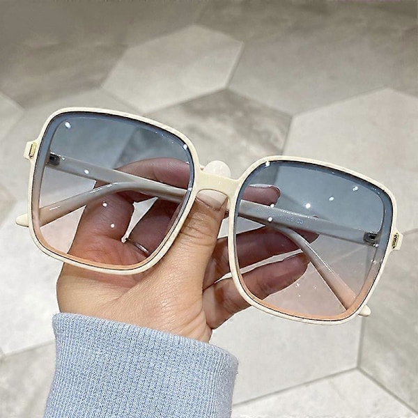 Muotisuunnittelijan neliönmuotoiset aurinkolasit naisille, retro vintage gradientti aurinkolasit naisille, kirkas linssi, musta valkoinen Oculos De Sol Double Gray other