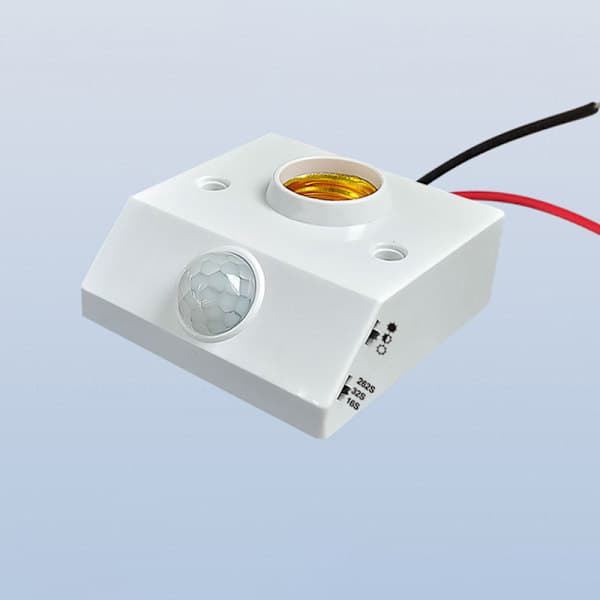 AC85-265V Automatisk infrarød IR-sensor lampeholder for menneskekroppen L Hvit onesize