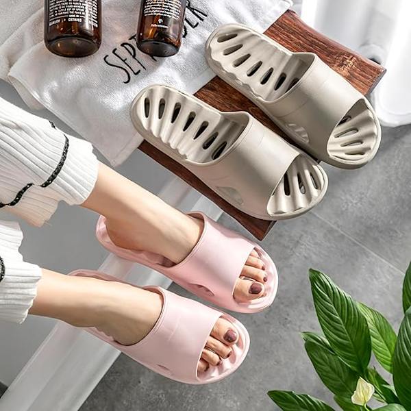 Dusjslippers for kvinner og menn, raskt tørkende dusjsko, sklisikre slippers for bad, svømmebasseng, sommerstrandssandaler 6-7