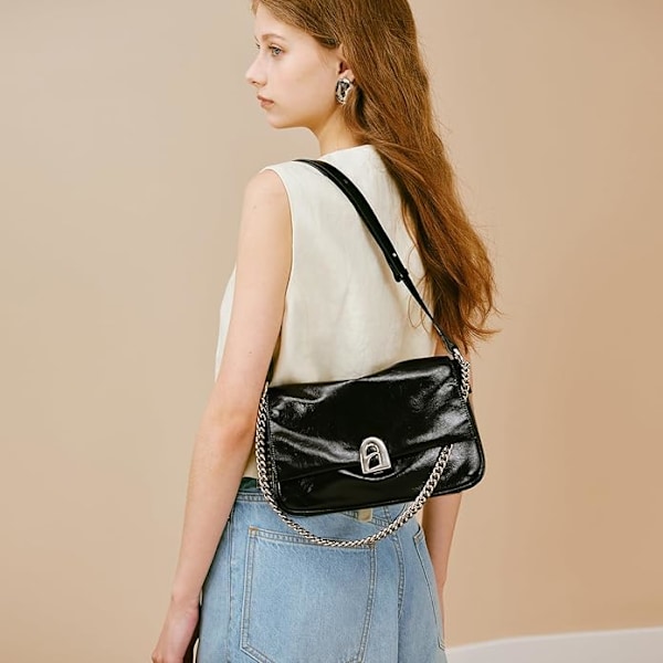 Läder Crossbody Väska för Kvinnor Liten Axelväska med Justerbar Rem Trendig Designer Handväskor svart