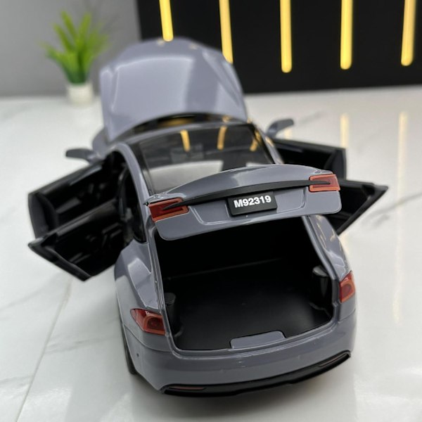 1/24 Skalig Diecast Bilmodell S, Legering Diecast Leksaksbilar Drag tillbaka Leksaker med Ljud & Ljus, Fordon Leksaker för Barn Present Bilälskare Samling grå